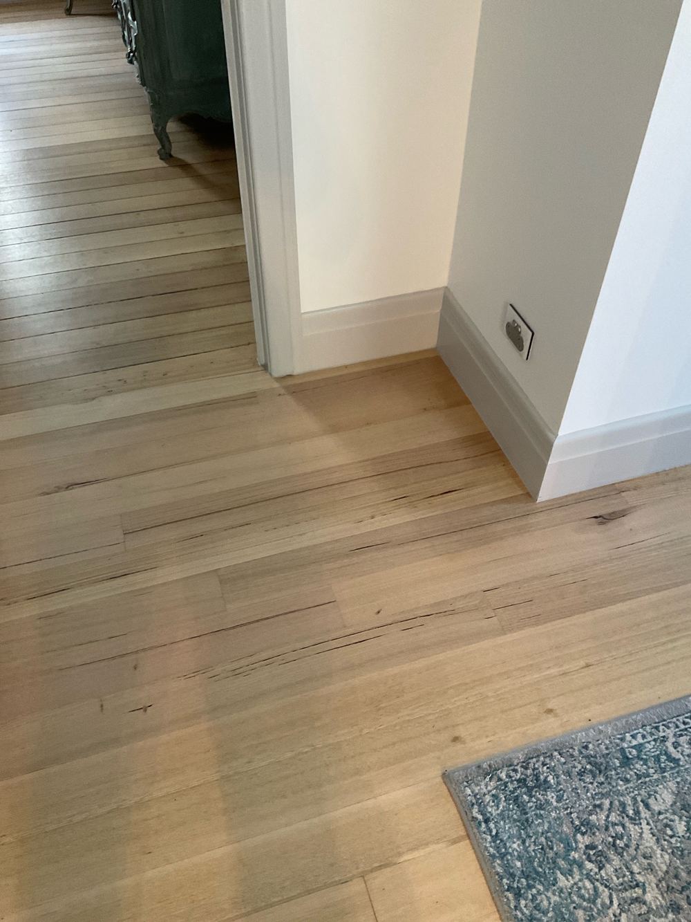 Floor squeaking and springy underfoot in several rooms, Newport, Mambourin